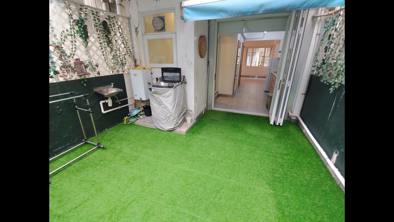 *private terrace* Central $15,800 net 306, Studio, Gough Street, walk up 2/F