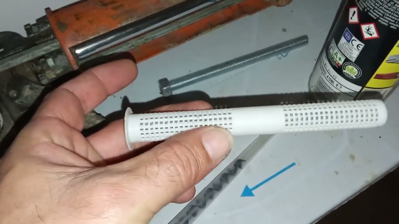 💥👉Quelle fixation utiliser pour un ballon d'eau chaude sur un mur❓#bricolage #plomberie #diy #astuce
