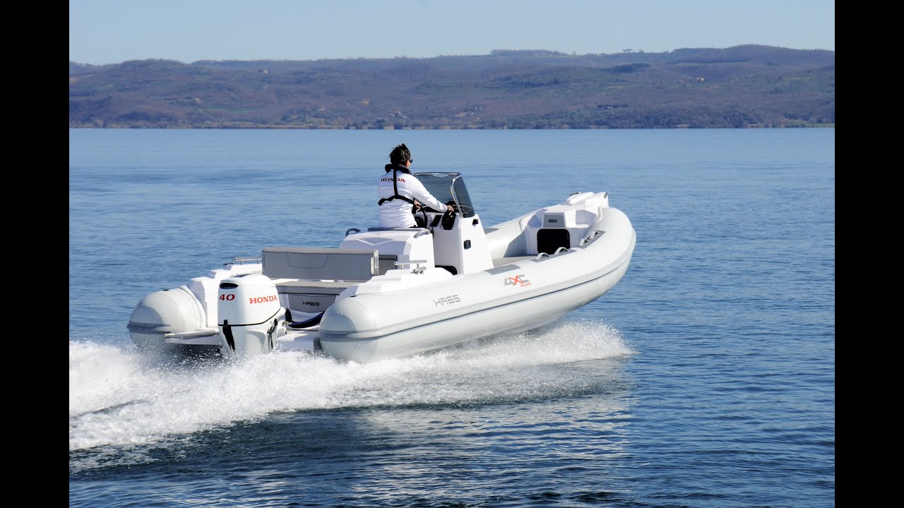 Honda Marine 4XC Design HR65 con BF40E Sporty White