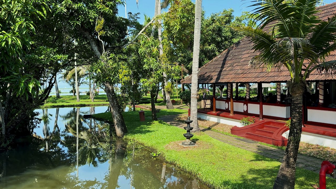 Ettukettu Restaurant | Coconut Lagoon - CGH Earth Resort, Kumarakom, Kerala, India