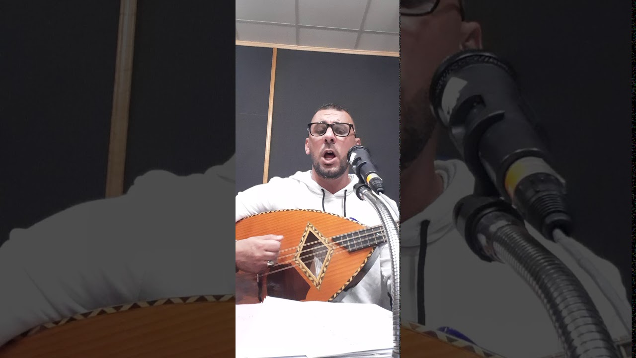 كل شاطر عندو منه يغالبو  الشطارة ماهي فالزوخ والكلام.  youcef benayeche  ( jijel )