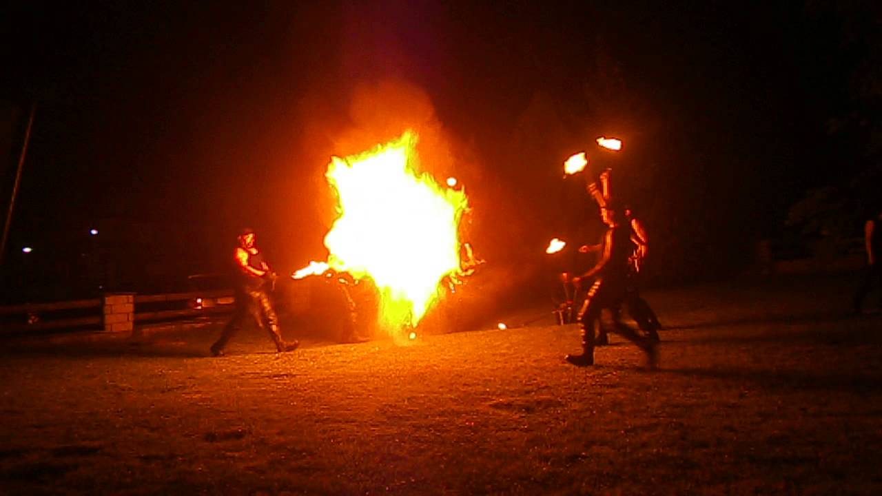 Fire Flyer Benefiz Spucker