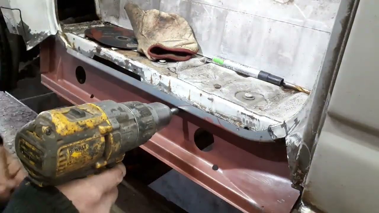 VW T4. Szybko i tanio. Wymieniamy progi za 500 złotych