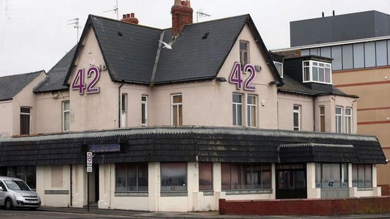 ABANDONED 42ND STREET BAR WHITLEY BAY