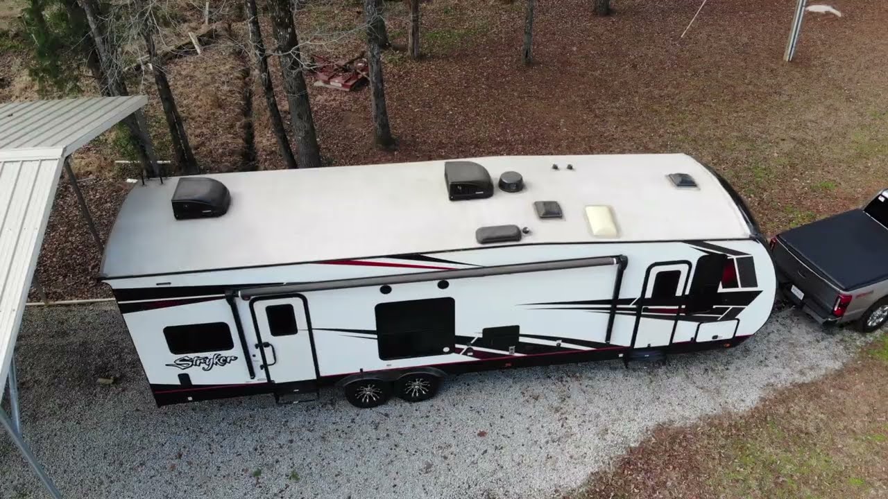 Trouble on the way to Lake Wateree State Park !        Stryker 2916 toy hauler 