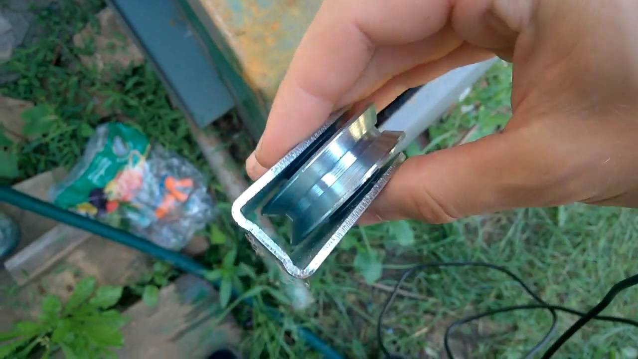 Самодельные откатные ворота по наземному рельсу