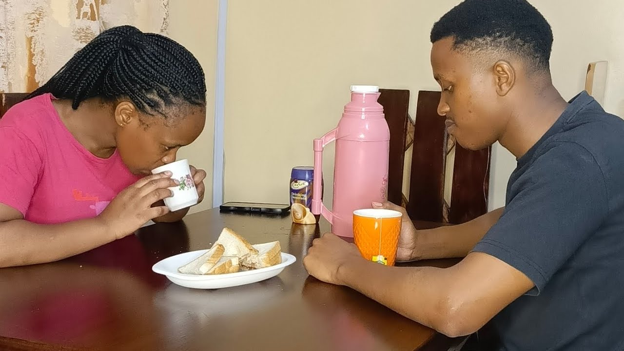 Couple breakfast moments 