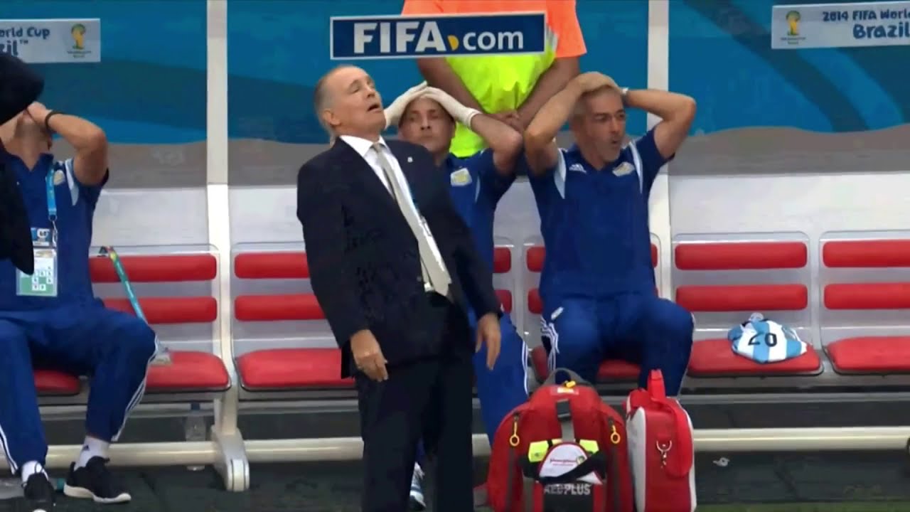 Best Funny Moments of Argentine coach Alejandro Sabella