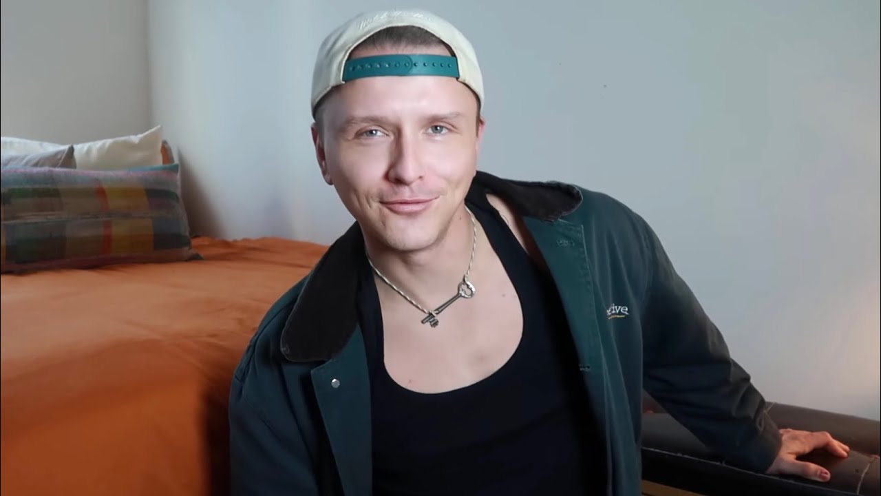 Эта милашка без ума от тебя, и они никуда не денутся!