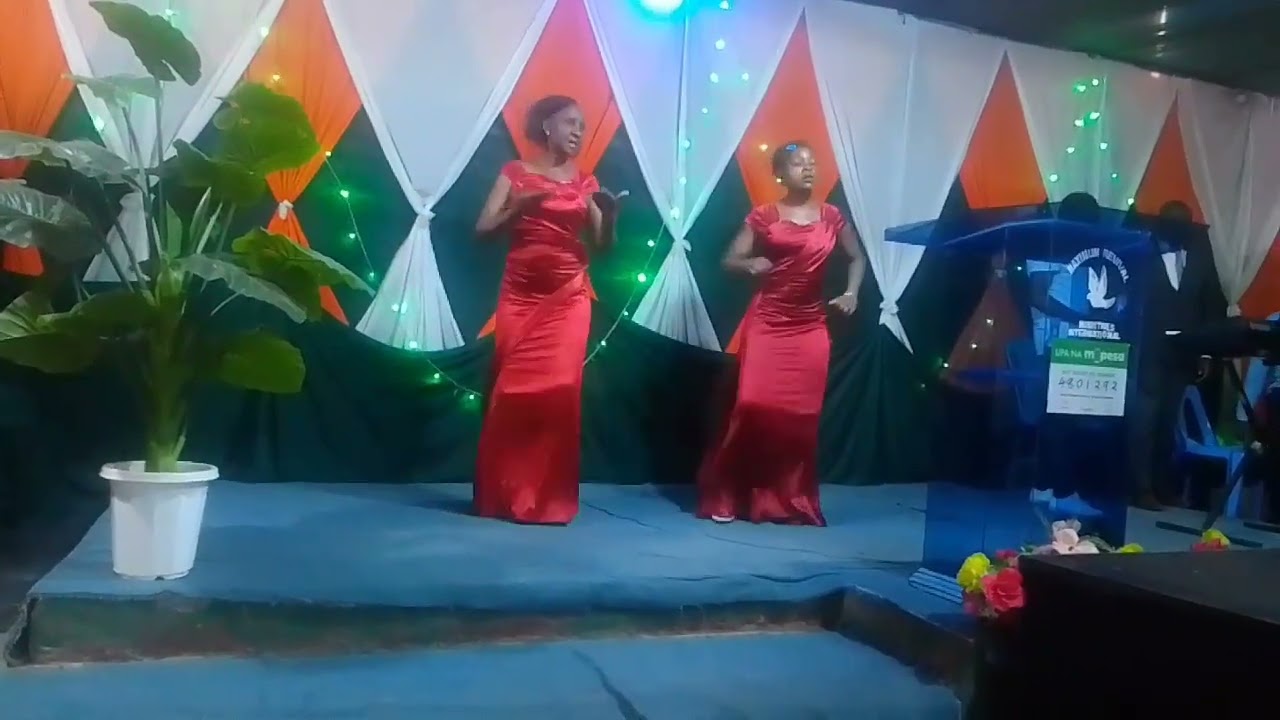 Naomba unitetee by ev herine m