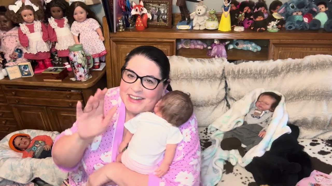 Change & Chat with my favorite full body silicone baby girl!! Come and see!! 