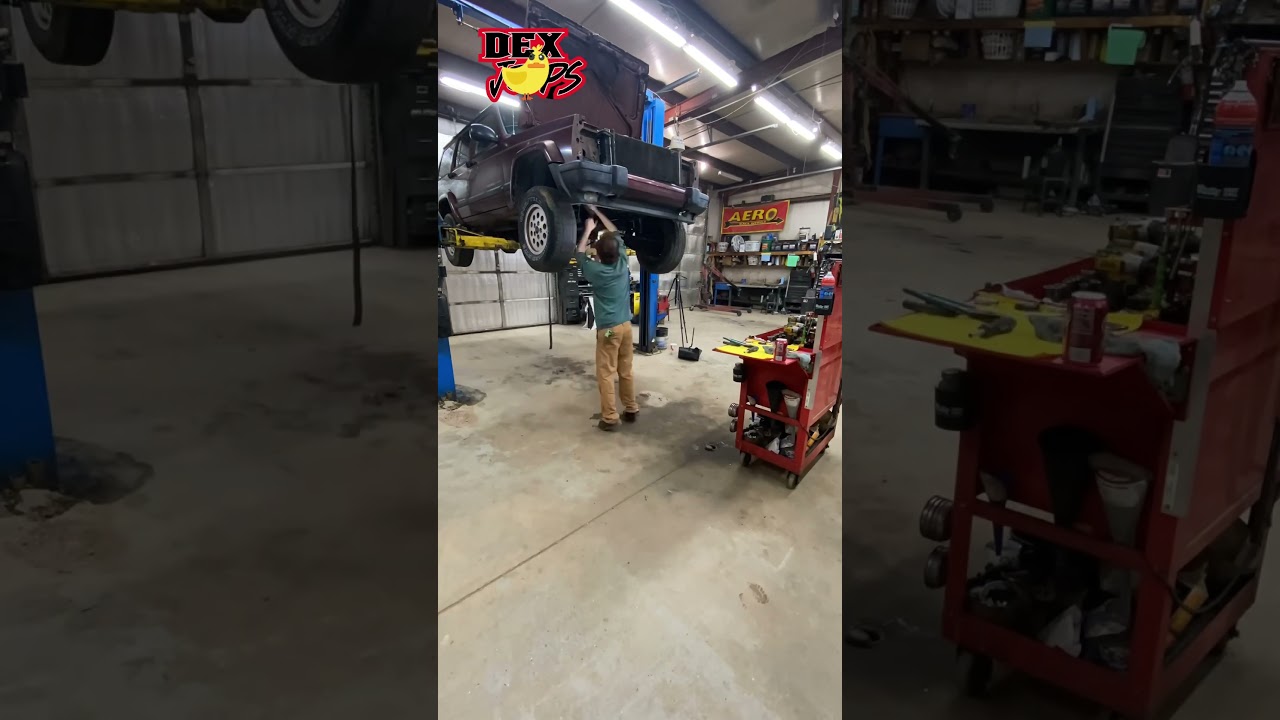 How long to get engine out of an XJ. #Xj #jeepxj #xjjeep #jeepcherokee #mechanic #jeep