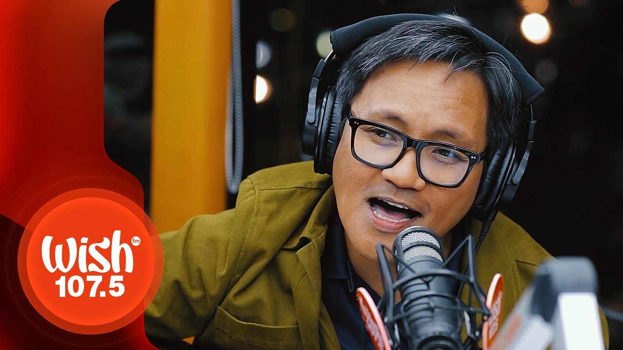 Ebe Dancel performs 