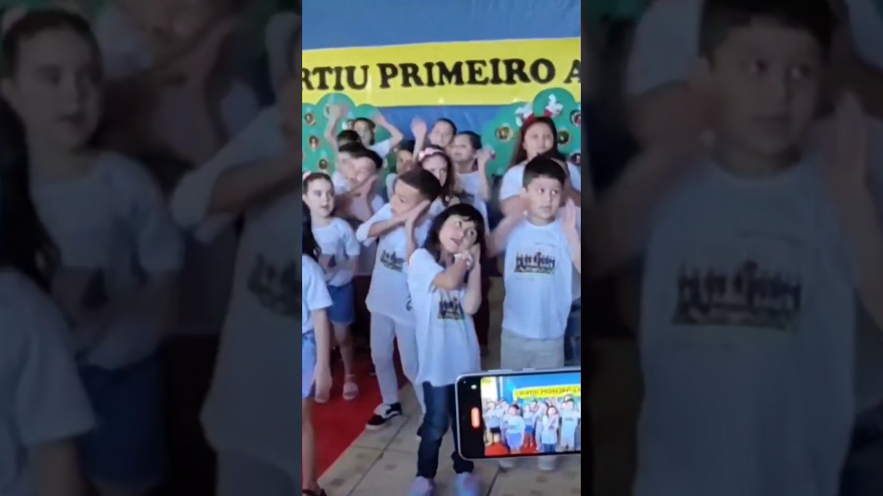 COREOGRAFIA DE APRESENTAÇÃO MÚSICA XUXA LUA DE CRISTAL.