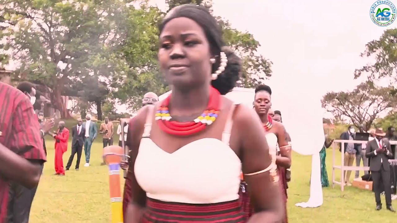 The traditional dressing at the wedding of Dut Mabior and Adhieu Aleu Garang 28/12/2021 in Nairobi