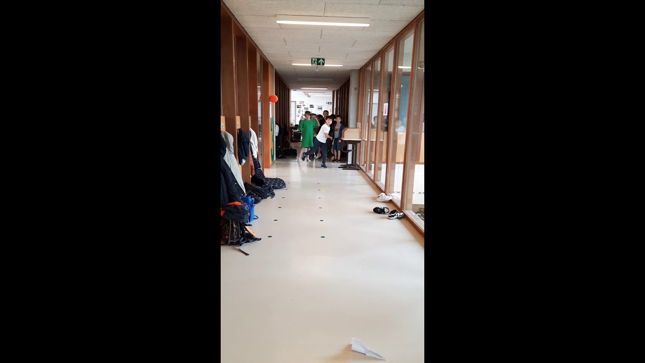 Papieren vliegtuigjes