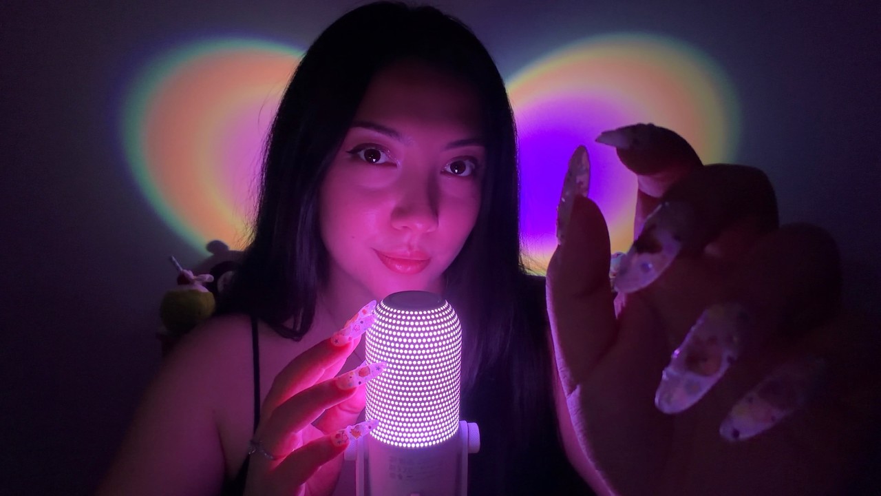 1 hour ASMR (i'm scratching your favourite microphone in the dark)