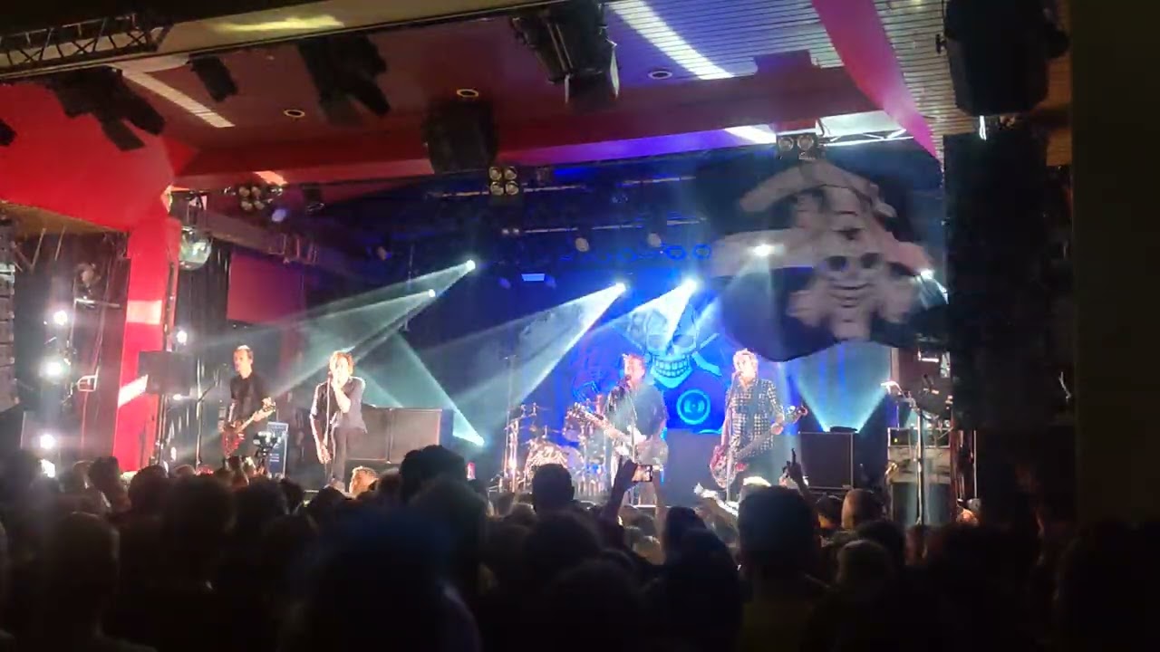 Die Toten Hosen - Schei&szlig; Wessis + Alle sagen das (Astra Kulturhaus, Berlin / 26.05.2022)