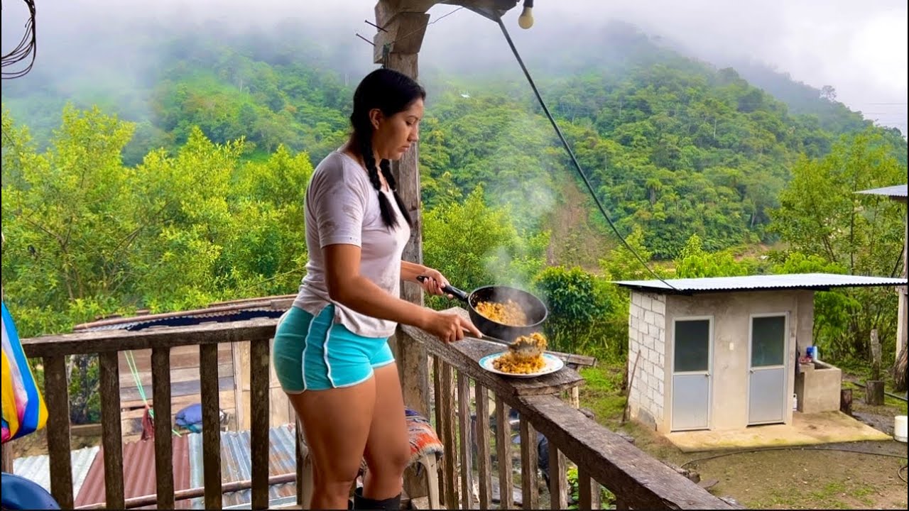Mira como cocinamos un delicioso mote en leña. (Parte 1)