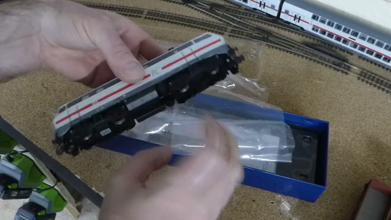 Roco Intercity BR 218 341-6 mit Überraschung hoch 10