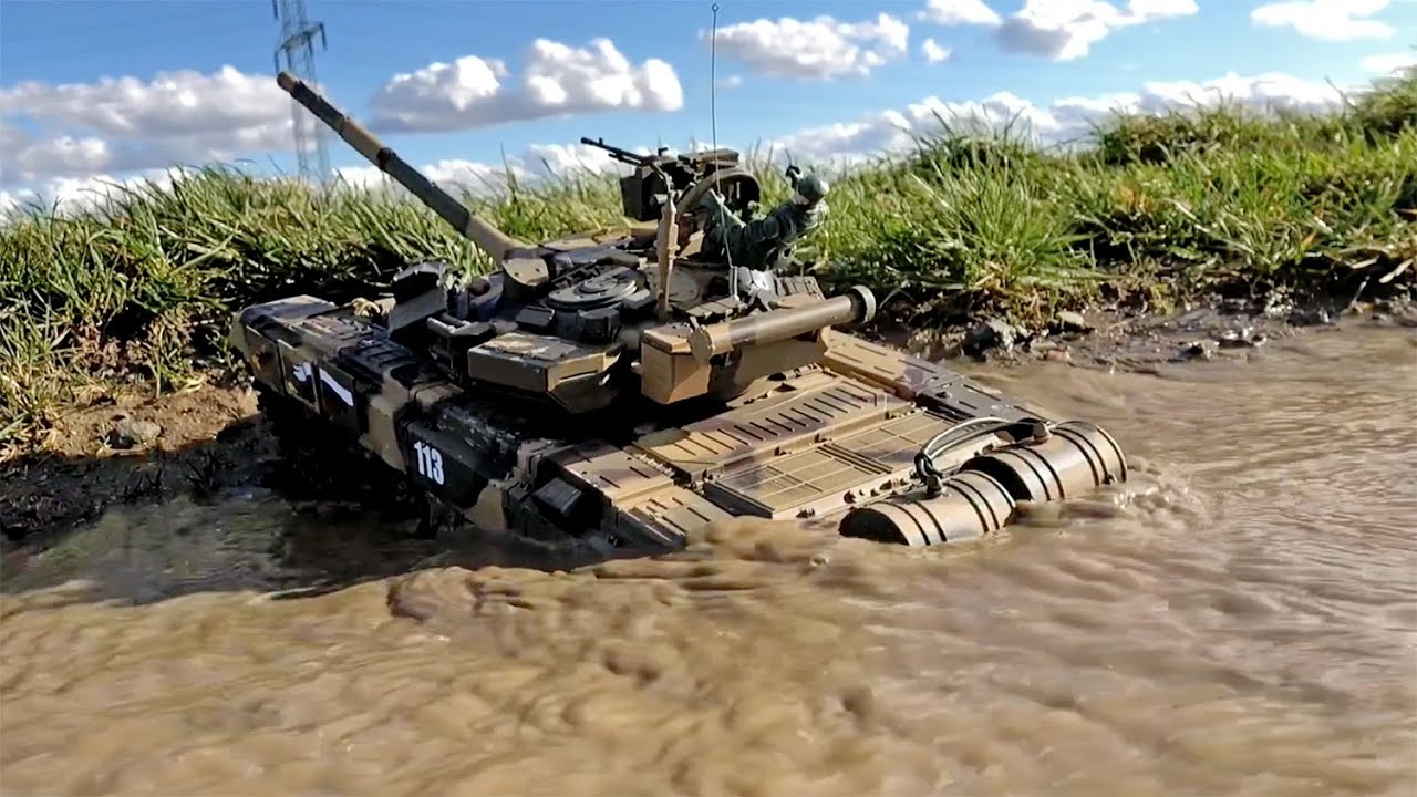 Russian T-90, EXTREME Ukraine MUD BATTLE!