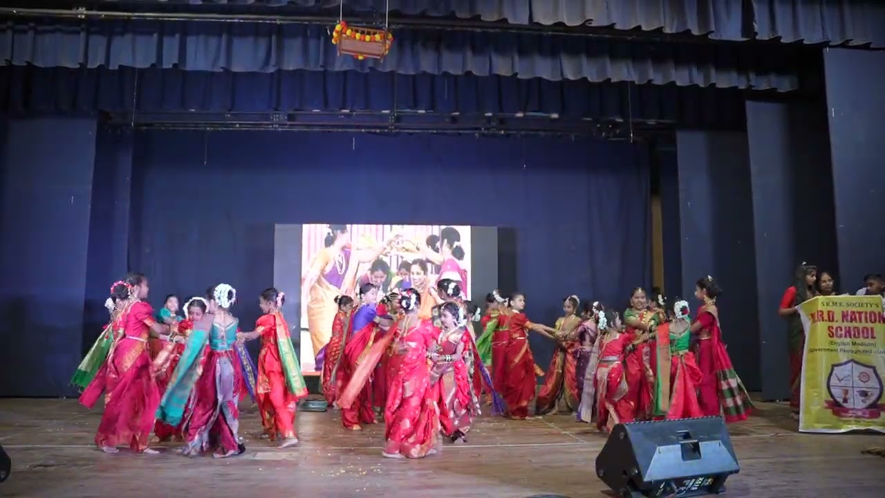 Traditional Manglagour Dance by 4th grade Girls | Annual Function💃🌸