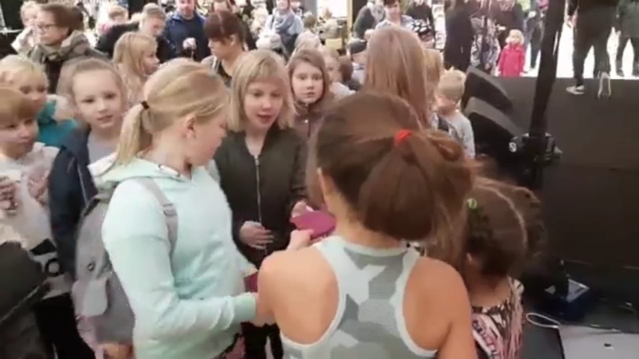MEIDÄN EKA MEET&GREET satoja ihmisiä 3.11.2018