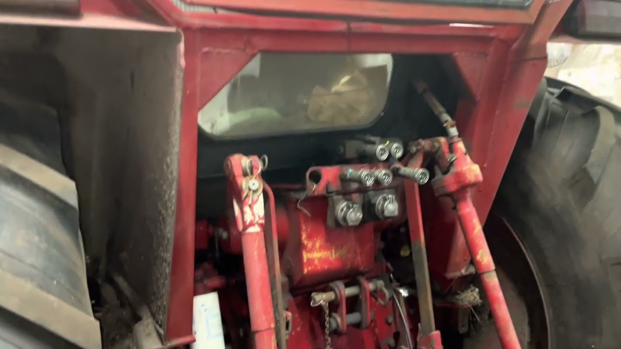 Köp Veterantraktor Volvo BM T814 C på Fabeo.se