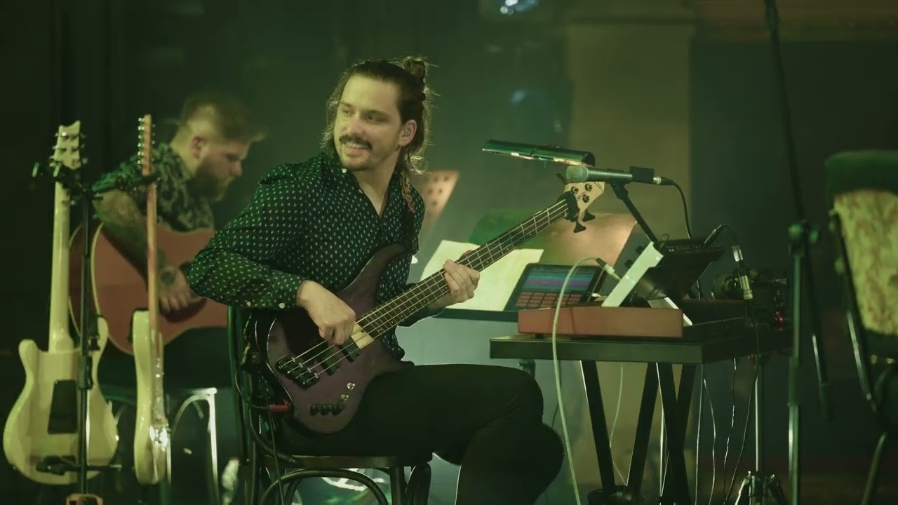 AWS - HOL VOLT&Aacute;L [MAD&Aacute;CH 2.0]