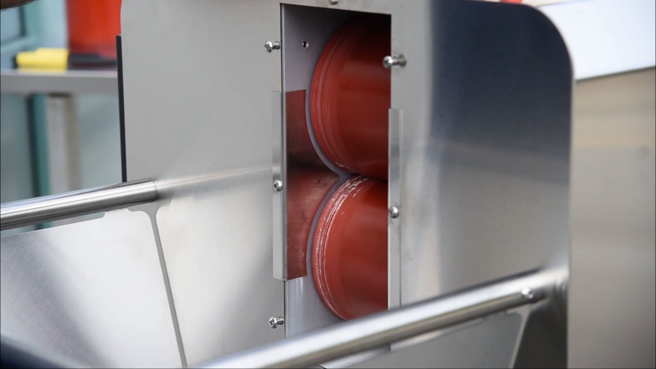 Mobius MBX Bucker | Instructions: Replacing the Rolls