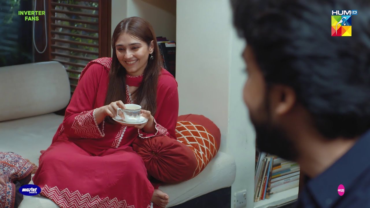 Tumhari Muskurahat Pe Qurbaan Shibra...! #durefishansaleem #bilalabbaskhan - Ishq Murshid - HUM TV