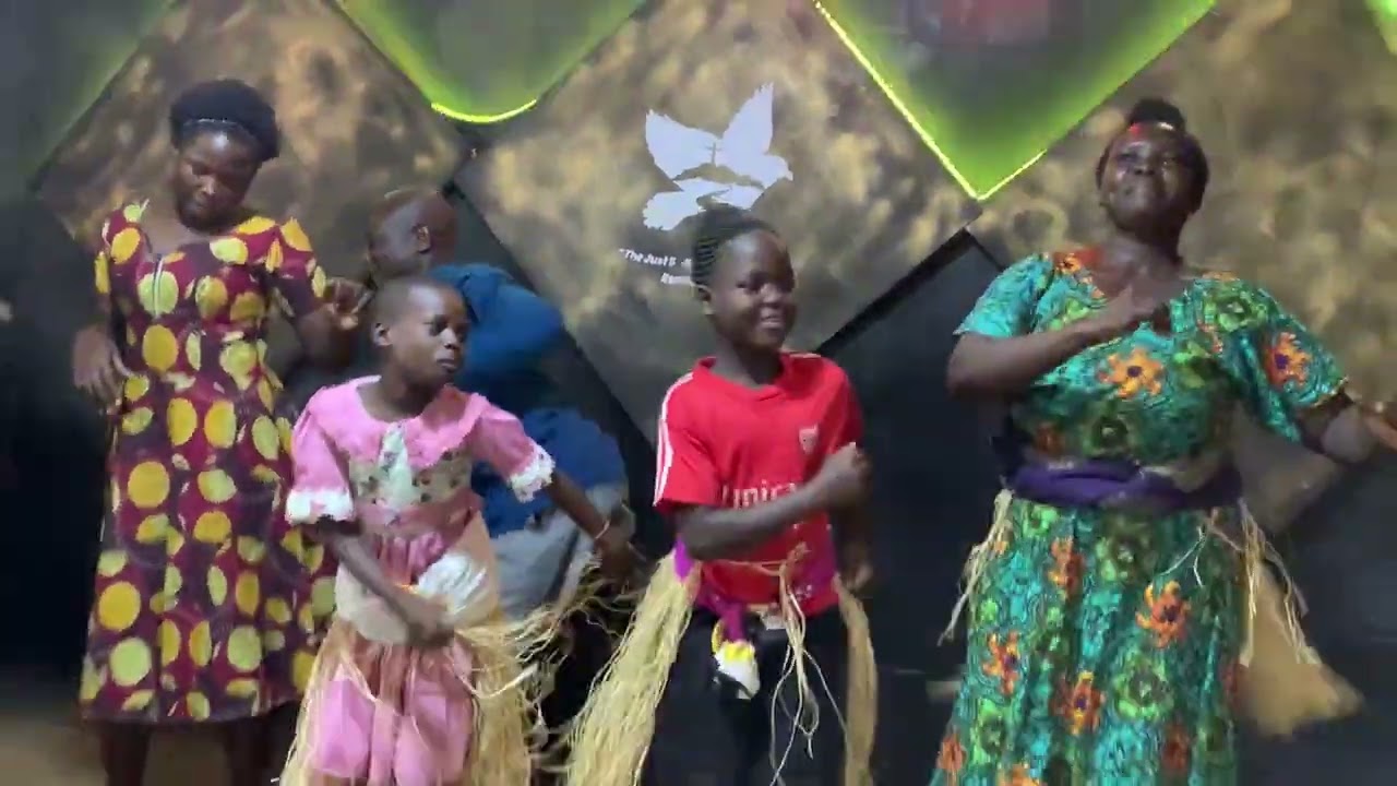 The Samya People also had a representative