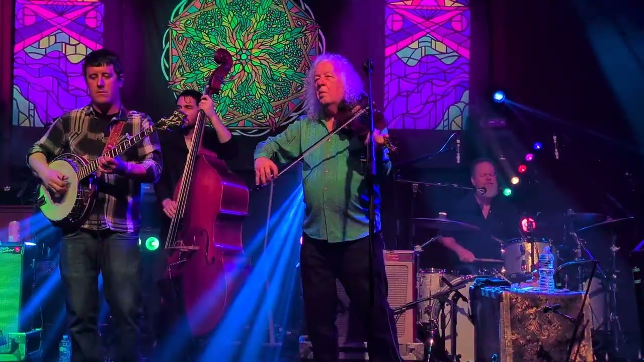 Railroad Earth covering 