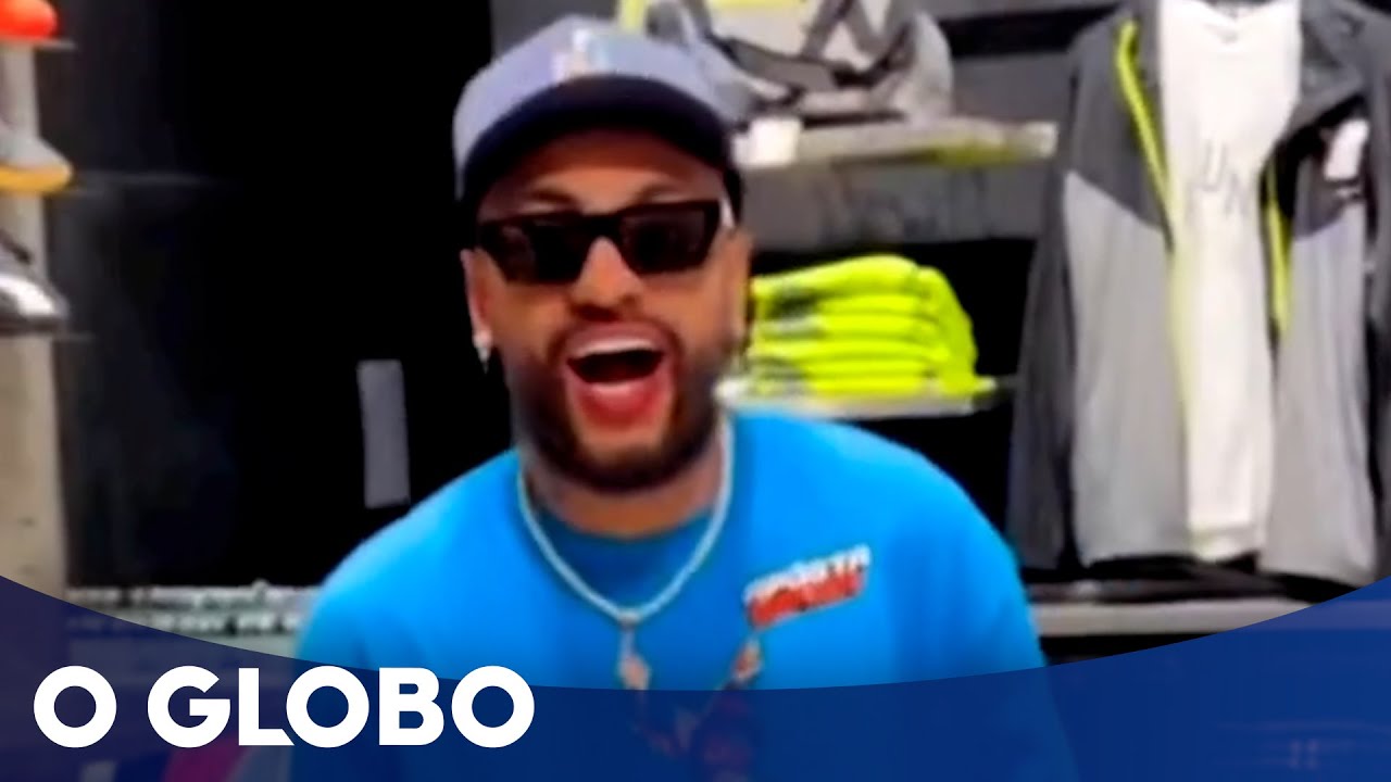 Sósia de Neymar atrai multidão de fãs e fecha loja no Catar