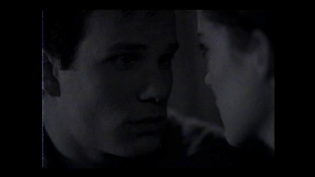 Młodszy joe - łózko