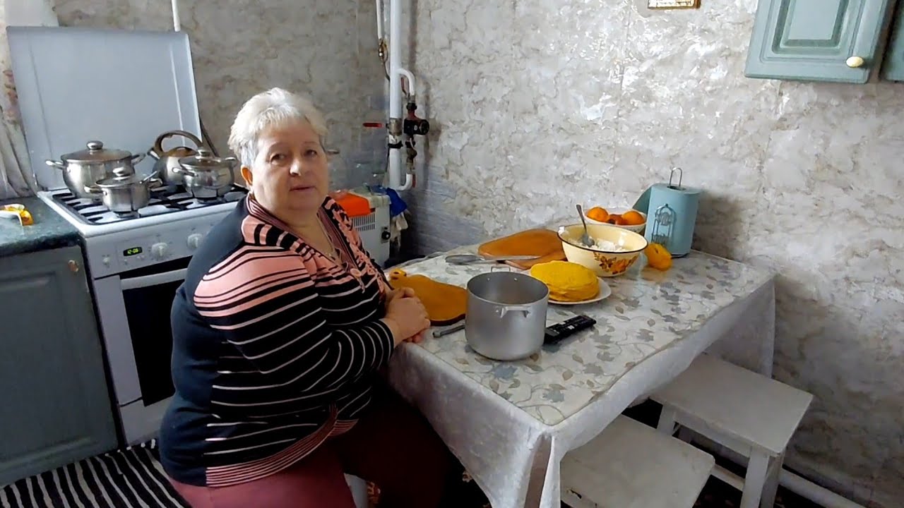 Масляна крутимо млинці/Незапланована пересадка орхідей