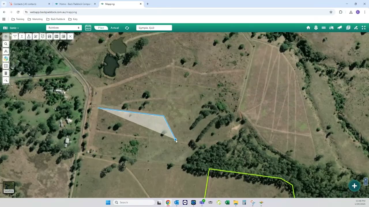 Web App: Create a file with farms, paddocks and maps, sync