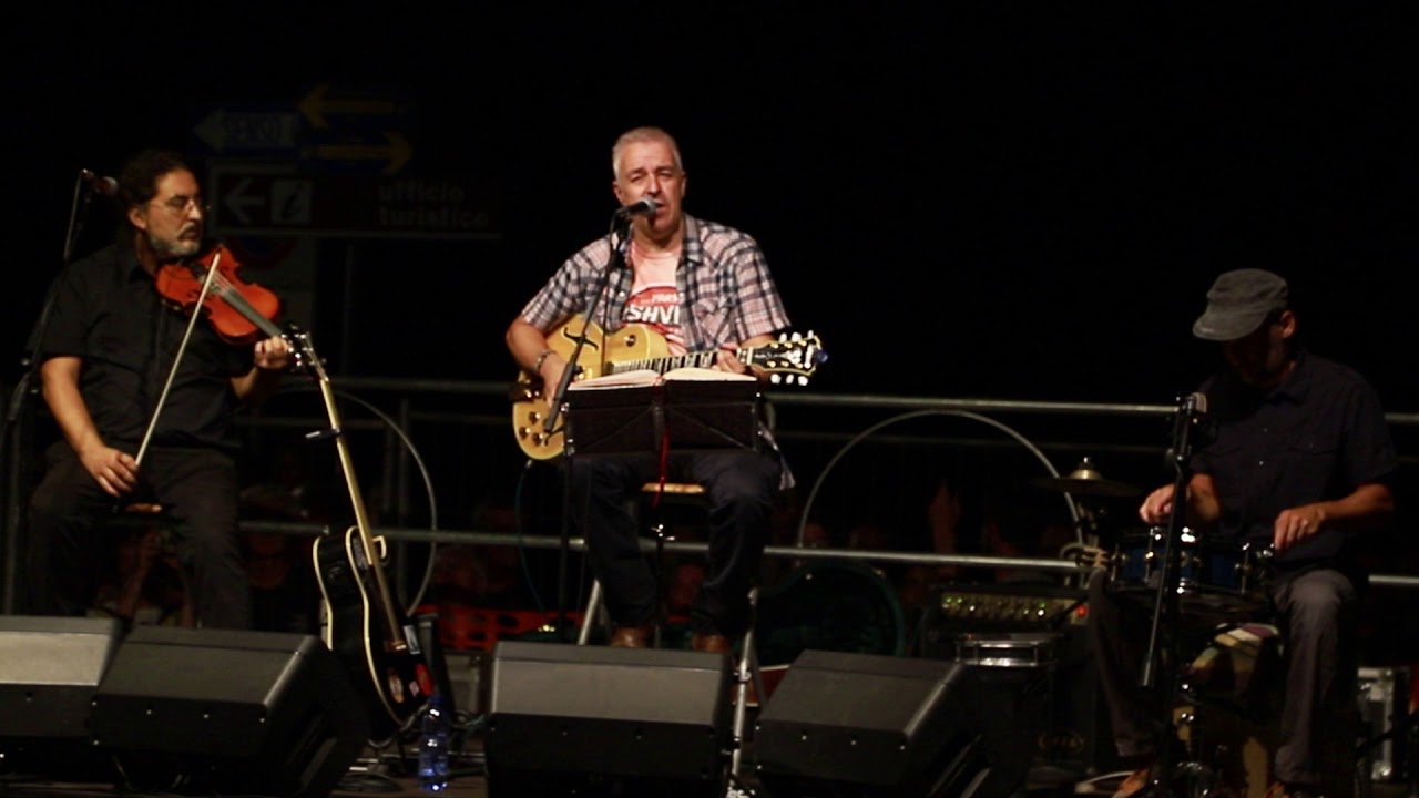 Davide Van de Sfroos @  Lenno (Co) -Me canzon d'amuur en scrivi mai
