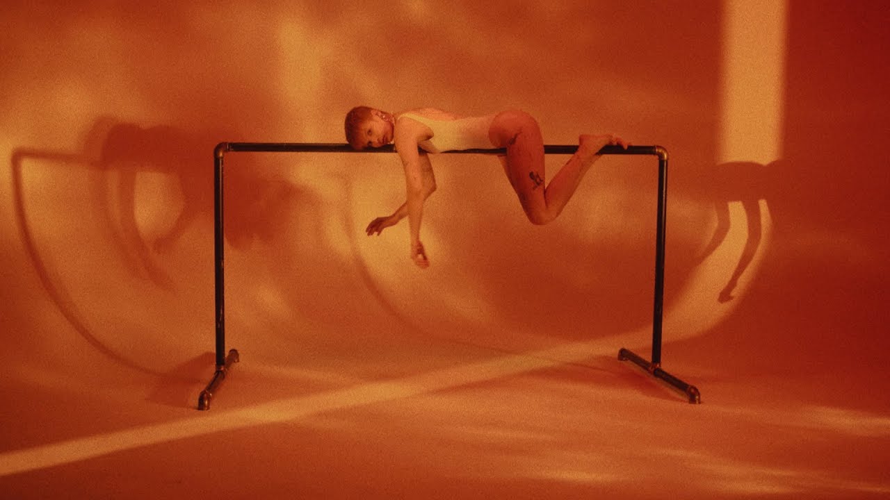 Jędrzej Wise x Ania Leon - XXX