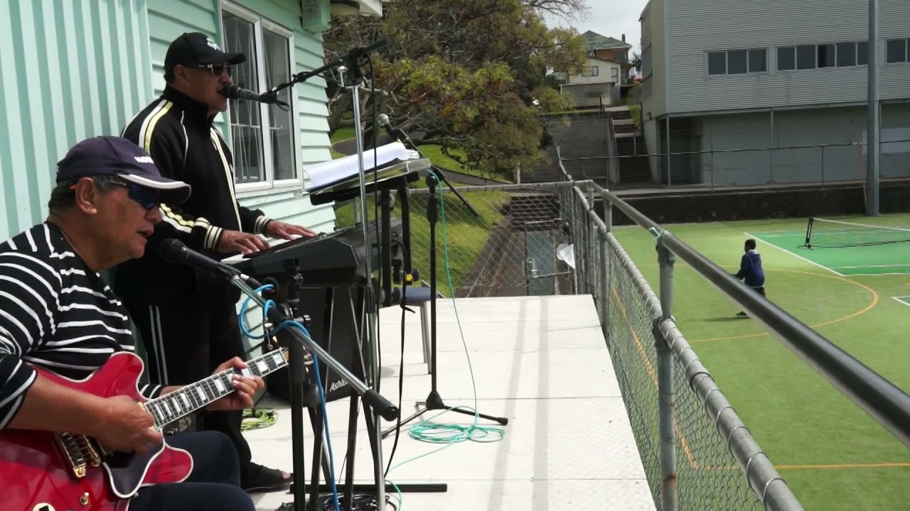 Paul & Rere  jammin @ Bridge Park