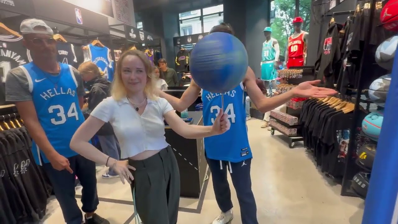 Kyle The 🦐 & Samy Movemasta At Paris NBA Store 🏀