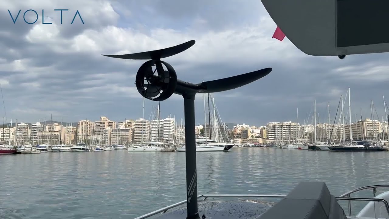 CAT 12 0 Lounge electric catamaran on the water at PIBS 2023