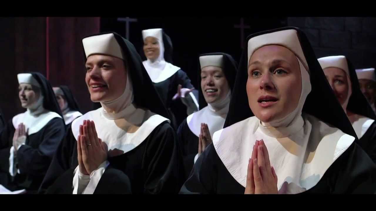 SISTER ACT Paris - Le clip : Fabuleuse, Baby !