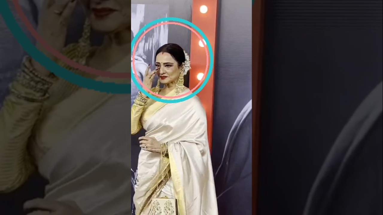Rekha Ji start crying during Raj Kapoor film festival#latest#rekha#viralshorts#shorts