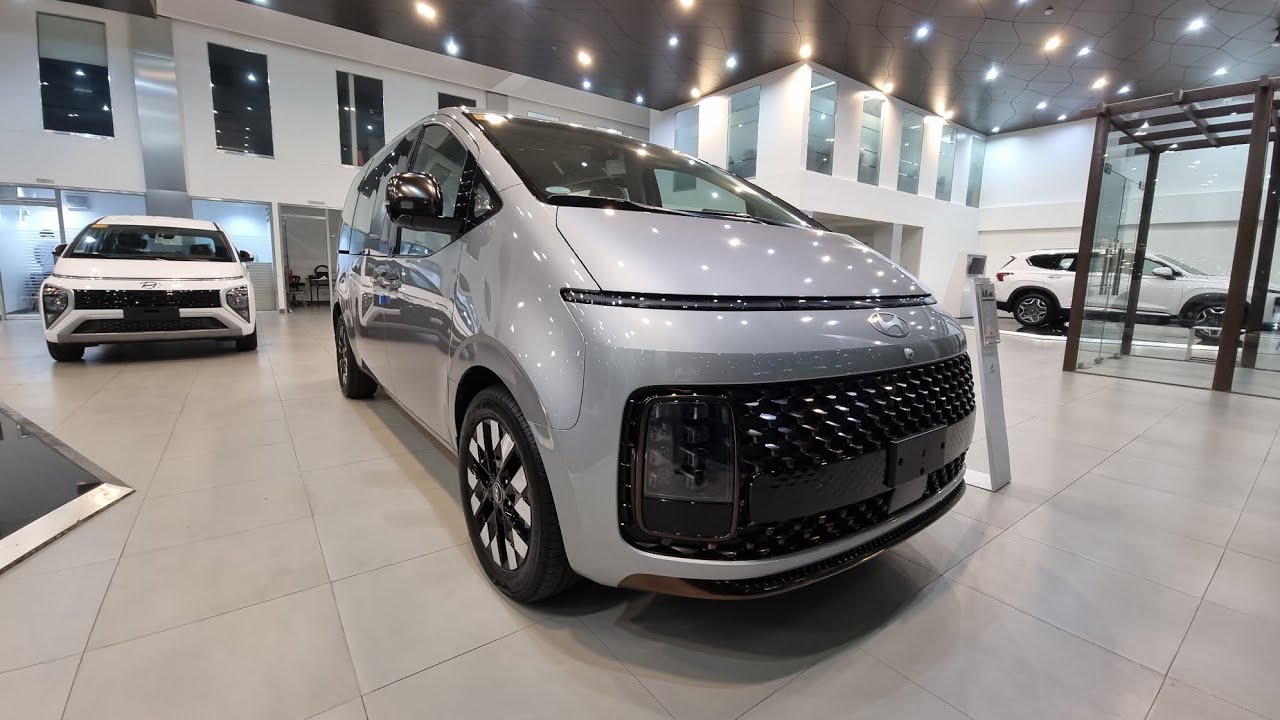 2024 Hyundai Staria Premium 9 seater