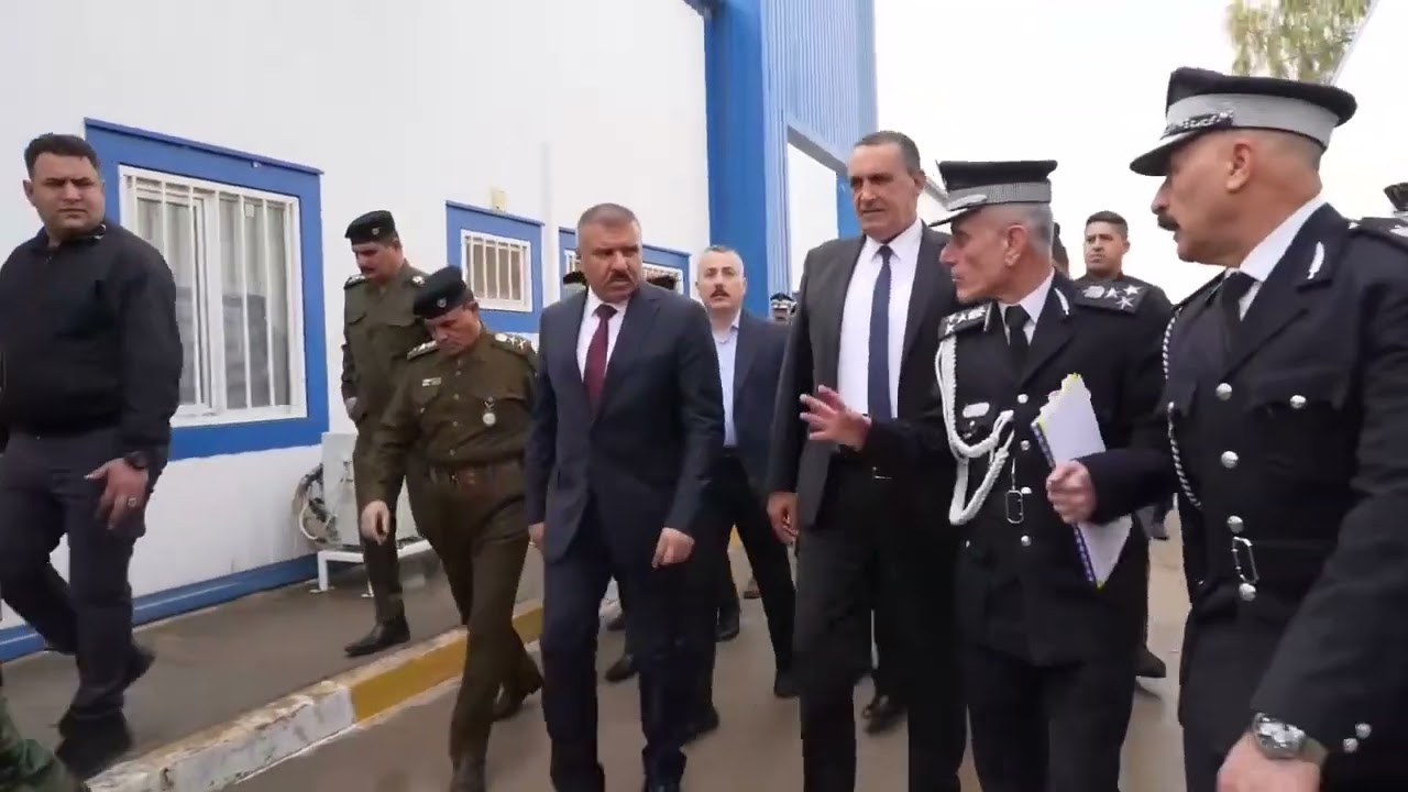 وزير الداخليةيتفقد مديريات الأحوال المدنية والجوازات والإقامة والمرور والدفاع المدني في محافظة كركوك