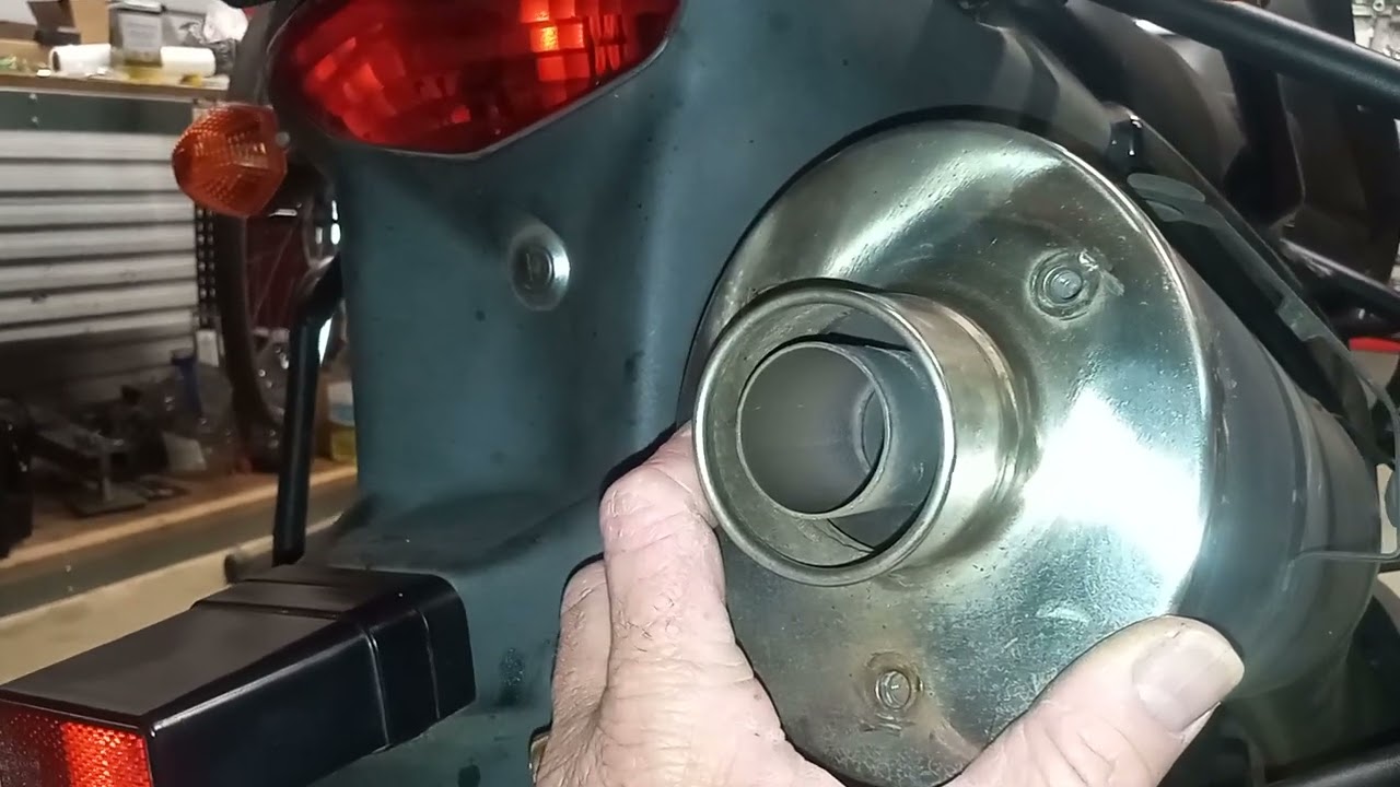 2008 Suzuki V-Strom DL650 Easy Quick Exhaust Mod for vastly better exhaust note Part 2 of 2
