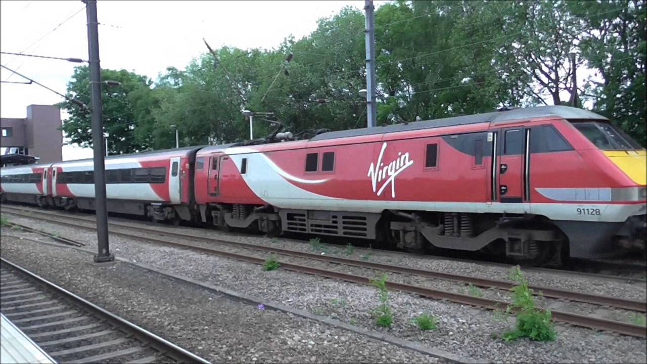 Trains at Wakefield Westgate 30/5/16