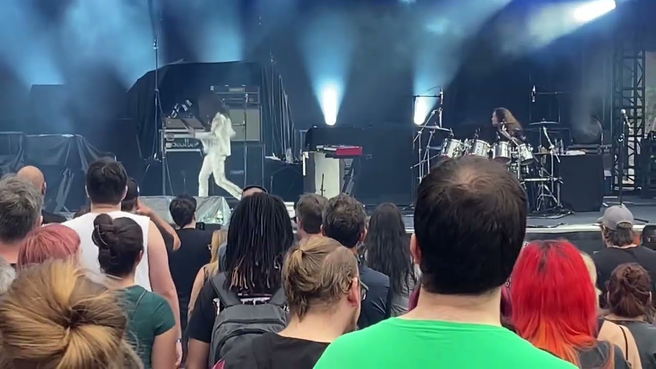 Crown Lands Context: fearless pt.I live FEQ 2022