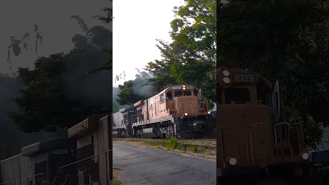 Uma dupla de Locomotivas que agora s&oacute; existem na memoria! Trem acelerando no centro #shorts